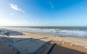 Cosy Studio With Sea View In Ostend
